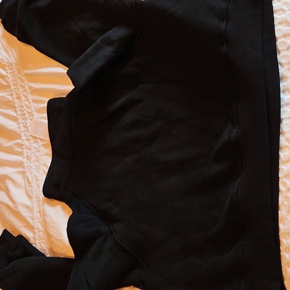 Black Half-Zip Women's Top Size Largw - Picture 4 of 6